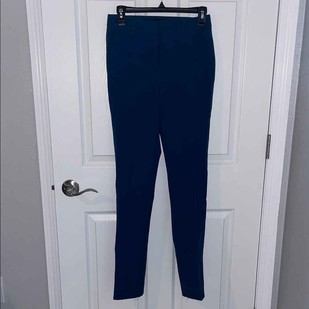 White House Black Market Navy Skinny Pants